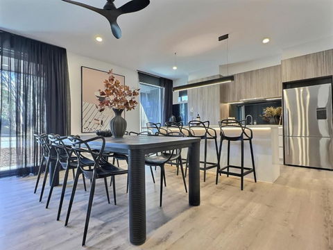 RAM, Alpine Getaways - Port Augusta Accommodation 0
