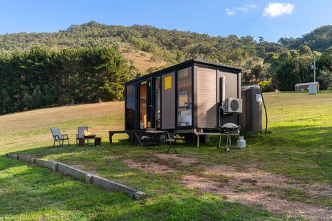 Rae At Lake George Winery By Tiny Away - Port Augusta Accommodation 0