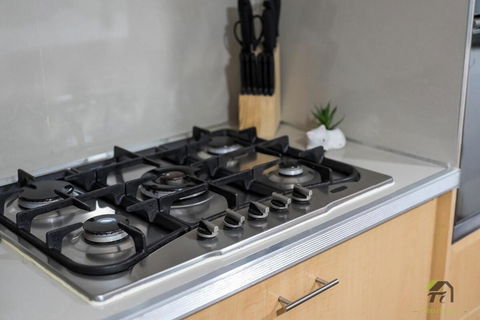 Quiet 5 Bedrooms House Located Springfield Lake - Port Augusta Accommodation 3