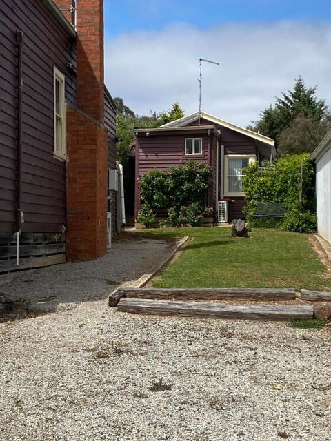 R&R Blue Diamond Luxury Studio Maryborough, Vic - Port Augusta Accommodation 2