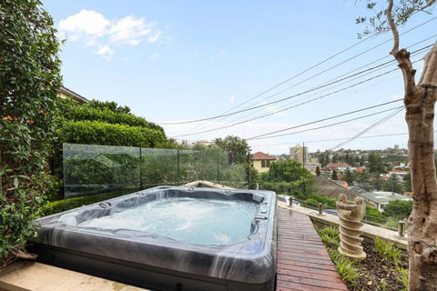 Ra Wonga - Queenscliff Beach House - Port Augusta Accommodation 0