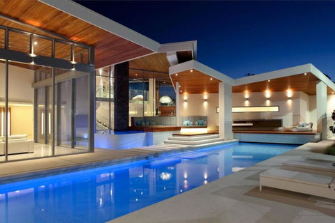 Racquet Retreat By Noosa Secret Destinations- Short Walk To Hastings Street - Port Augusta Accommodation 0