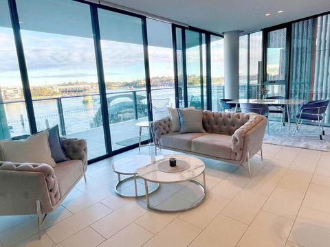 RARE Luxury Waterfront Living - Port Augusta Accommodation 0