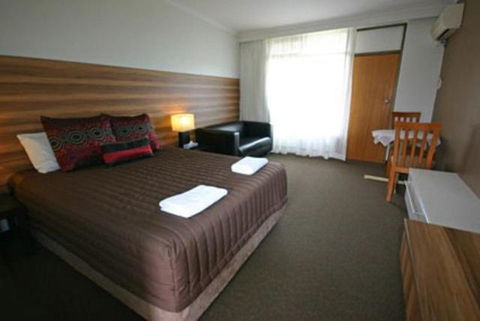 Red Cedars Motel - Port Augusta Accommodation 2