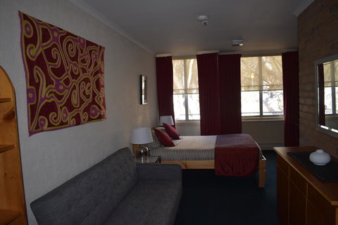 Attunga Alpine Lodge & Apartments - Port Augusta Accommodation 1