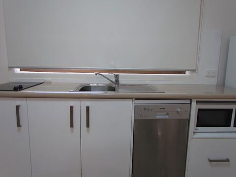 Augathella Motel & Caravan Park - Port Augusta Accommodation 2