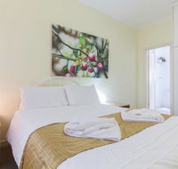 B5 Close to Nedlands Cafes Swan River SCGH  UWA - Port Augusta Accommodation
