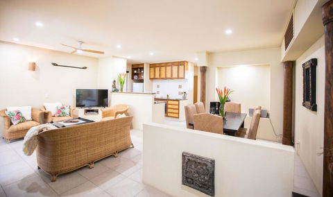 Bali Beach Villa - Port Douglas - Port Augusta Accommodation 2