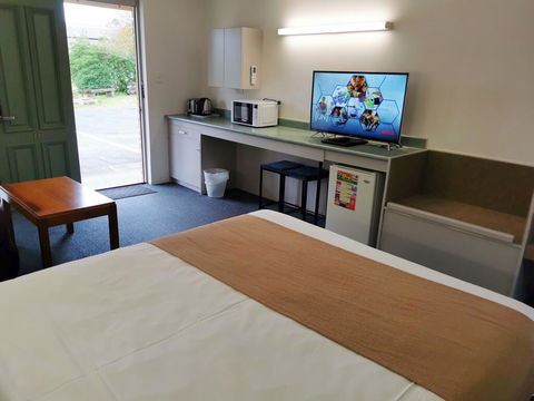 Ballarat Eureka Lodge Motel - Port Augusta Accommodation 1