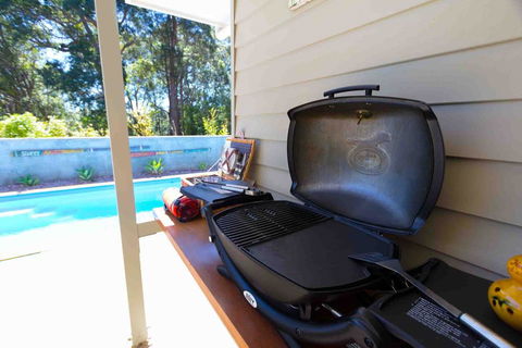 Barefoot Escape - Port Augusta Accommodation 0