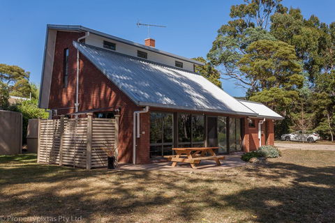 Bay Retreat Port Arthur - Port Augusta Accommodation 0