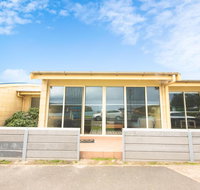 Bayview no 2 - Next to the Beach - Port Augusta Accommodation