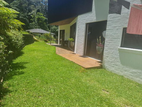 RESIDENTIAL 4 BEDROOM House - Port Augusta Accommodation 2