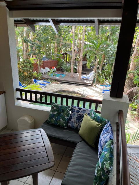 REEF RETREAT APARTMENTS PALM COVE Unit 28 - Port Augusta Accommodation 3