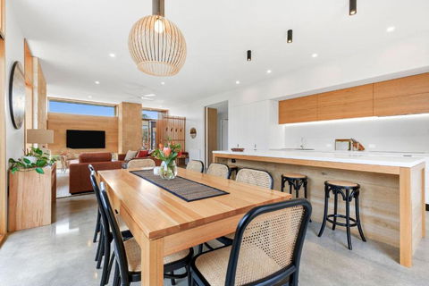REFRESH At Lonnie - Port Augusta Accommodation 1