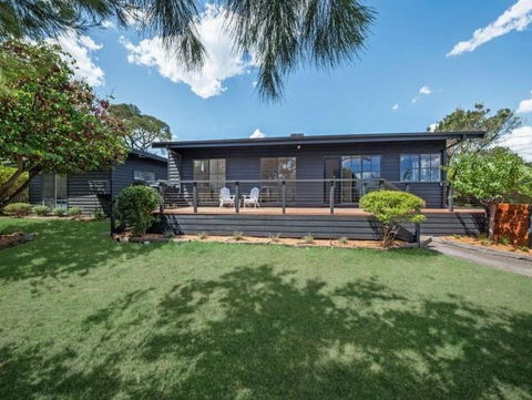 Relaxed Sorrento Coastal Living - Port Augusta Accommodation 0