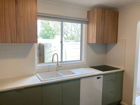 Renovated 2 Bedroom Unit Close To The Main Street - Port Augusta Accommodation 3