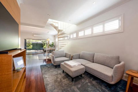 Renovated 3 Bedroom Family Home In Richmond - Port Augusta Accommodation 0