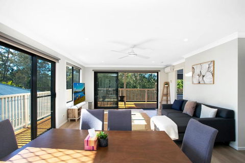 Renovated Coastal Getaway With Water Views - Port Augusta Accommodation 2