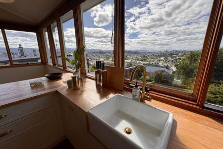 Renovated Cottage Near Cataract Gorge Launceston - Port Augusta Accommodation 2