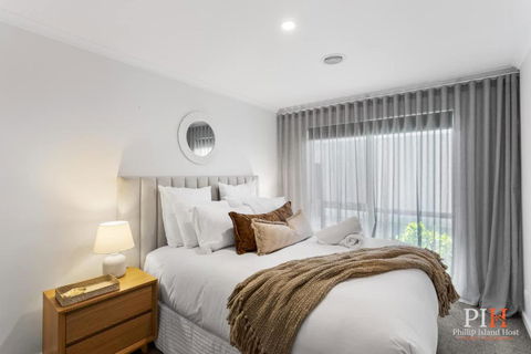 Renovated Lux Property In Quiet Estate - Port Augusta Accommodation 2