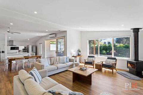 Renovated Lux Property In Quiet Estate - Port Augusta Accommodation 0