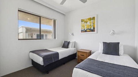 Renovated, Pool, Spa, Beach, Bbq, Sleeps 4 - Port Augusta Accommodation 3
