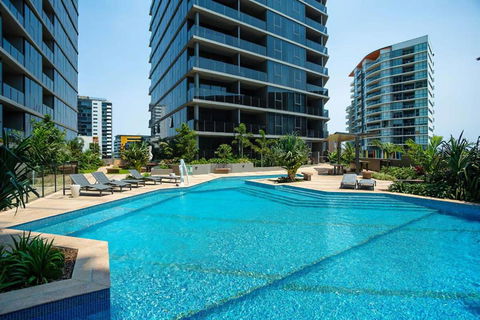 Resort Living 2BR With Pool Spa Gym & Parking - Port Augusta Accommodation 0
