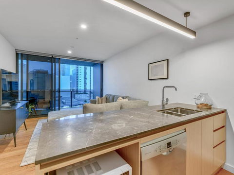 Resort Living 2BR With Pool Spa Gym & Parking - Port Augusta Accommodation 3
