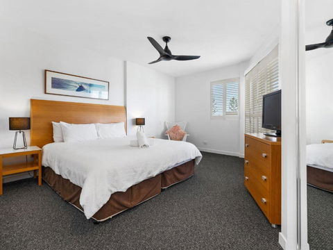 RESORT ON THE BEACH 2214/2215 - Port Augusta Accommodation 1