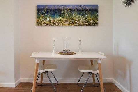 Resort-style Coastal Living With Balcony & Pool - Port Augusta Accommodation 2