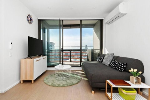 Resort-style Docklands Riverview Stay With Parking - Port Augusta Accommodation 2