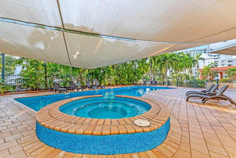 Resort Style Living In An Oceanview King Suite - Port Augusta Accommodation 1