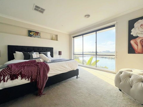 Retreat Andrew House - Port Augusta Accommodation 1