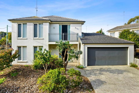 Retreat On Gairloch I Geelong River Hideaway - Port Augusta Accommodation 0