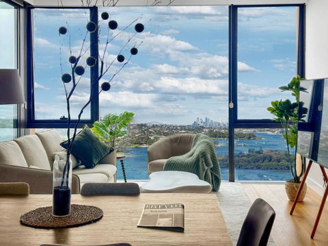 Rhea Home Waterfront Flat Rhodes, Sydney - Port Augusta Accommodation 0