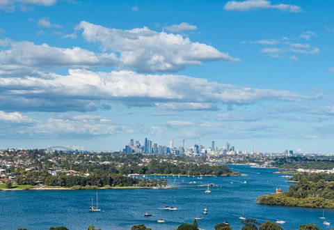 Rhea Home Waterfront Flat Rhodes, Sydney - Port Augusta Accommodation 1