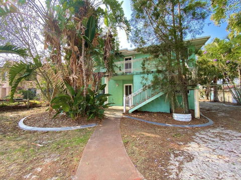 Rio Vista - Burrum Heads - Riverfront - 2BR - Large Yard - Port Augusta Accommodation 2