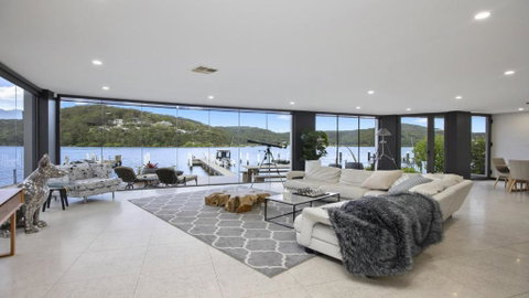 Riptides Booker Bay -Waterfront Apartment, Walk To Shops & Cafes - Port Augusta Accommodation 0