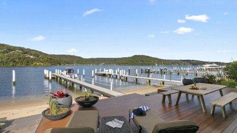Riptides Booker Bay -Waterfront Apartment, Walk To Shops & Cafes - Port Augusta Accommodation 1
