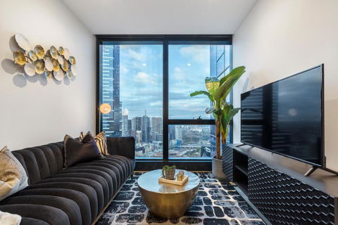 Ritzy Apartment In Iconic Australia 108 With Views - Port Augusta Accommodation 1