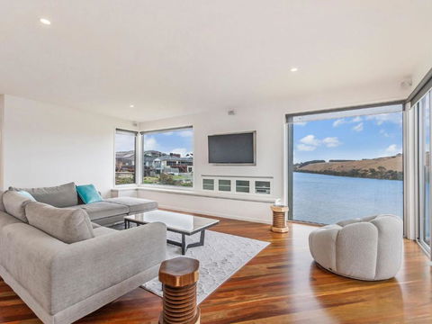 River Reveal - Port Augusta Accommodation 0