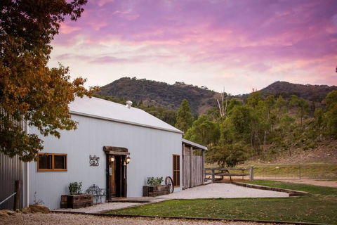 Riverlea Stables- Style And Charm Await You! - Port Augusta Accommodation 0