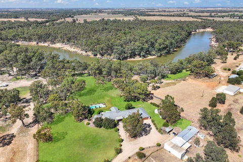 Riverlyne - Riverfront Holiday Home - Port Augusta Accommodation 0