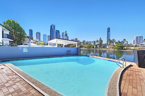Riverside 4 Bedroom House Unit In Surfers Paradise - Port Augusta Accommodation 3