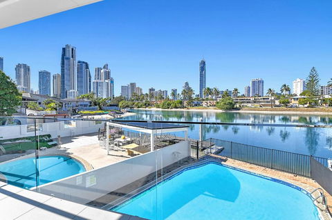 Riverside 4 Bedroom House Unit In Surfers Paradise - Port Augusta Accommodation 2