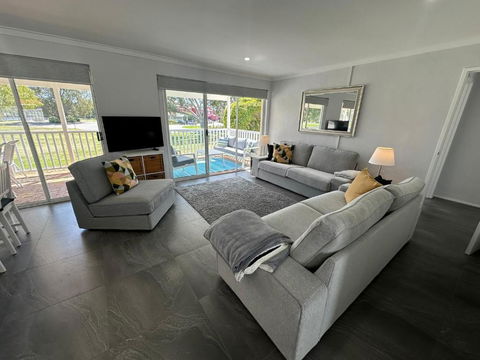 Riverview - South Yunderup - Port Augusta Accommodation 2