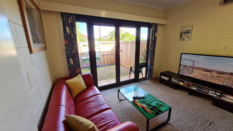 Rise N Shine - Affordable 50sqm Garden Apartment - Port Augusta Accommodation 2