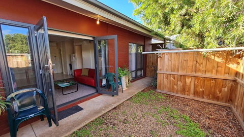 Rise N Shine - Affordable 50sqm Garden Apartment - Port Augusta Accommodation 0