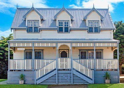 Sails - Elegant, Spacious Beach Villa - Port Augusta Accommodation 0